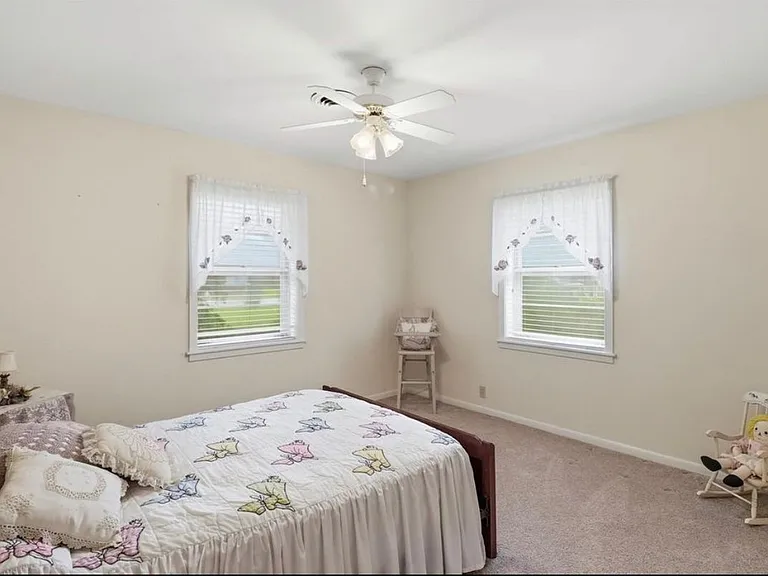 1335 Kathy Ave — Photo 10