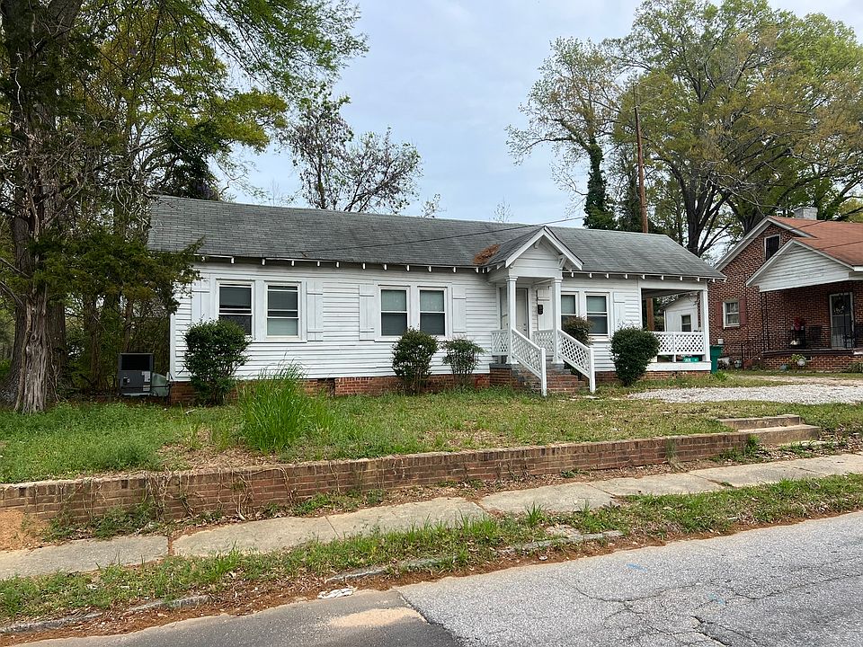 1st image of 218 Creswell Ave W