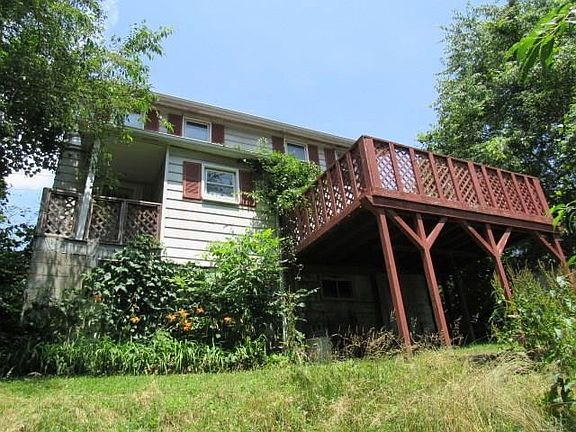 2nd image of 237 Prisani St