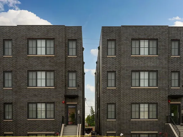 6853 W Belmont Ave #3, Chicago, IL 60634