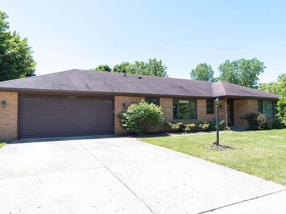 1st image of 14201 W Hilltop Cir
