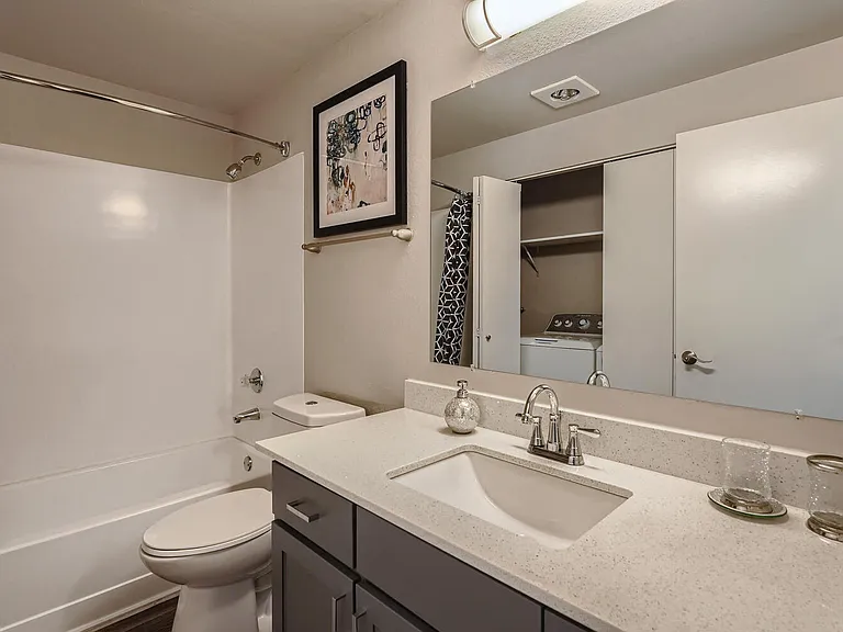 Align Apartments — Photo 9