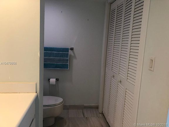 5th image of 16425 Collins Ave APT 418