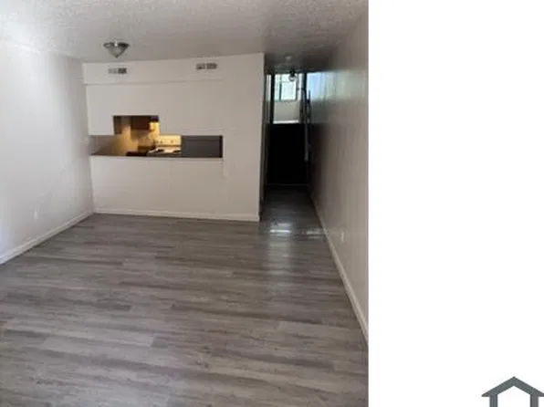 9904 Hobbits Glen Ct APT A, Saint Louis, MO 63136