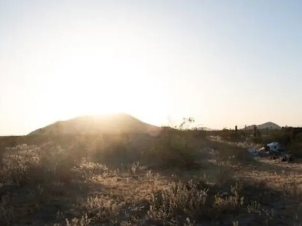 1 Yucca Rd, Adelanto, CA 92301