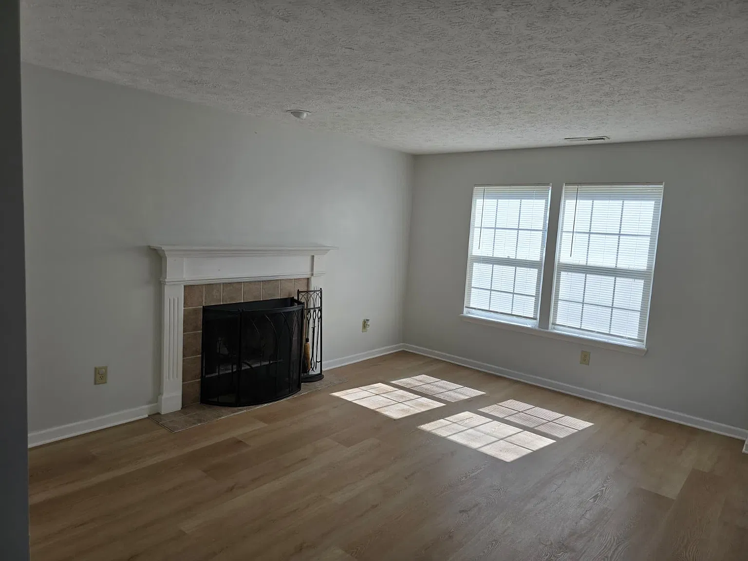 0 W Clear Lake Ln — Photo 4