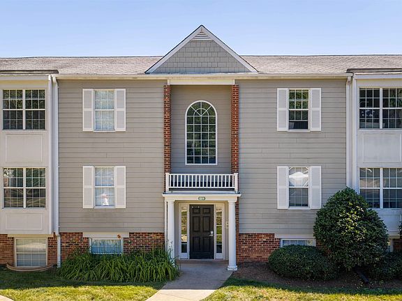 2nd image of 1219 Villa Ln Unit F