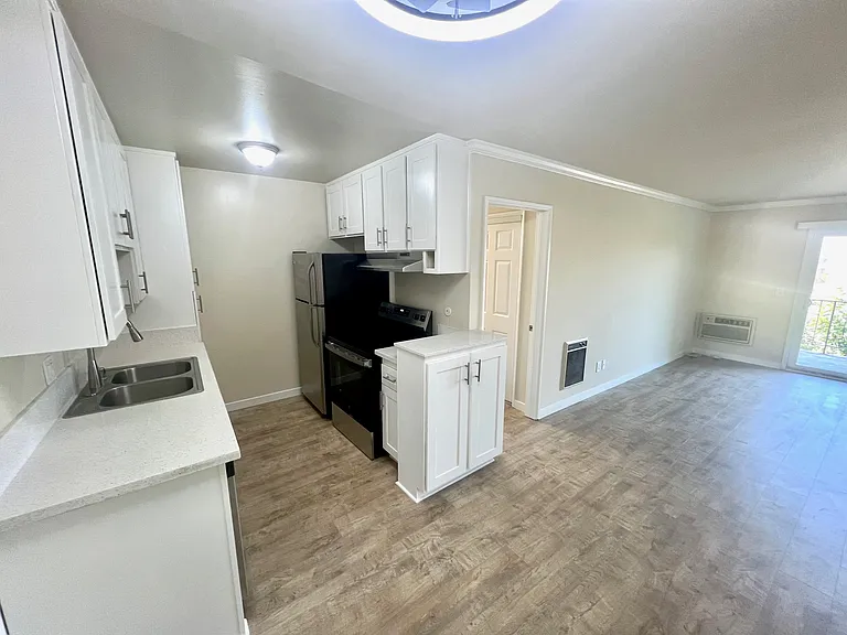 433 Pioneer Drive — Photo 28