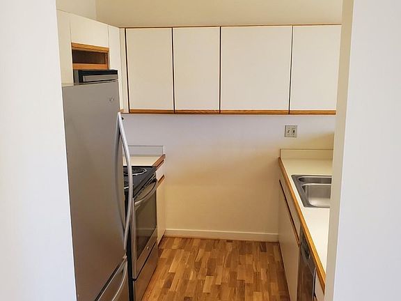 5th image of 355 Buena Vista Ave #311W