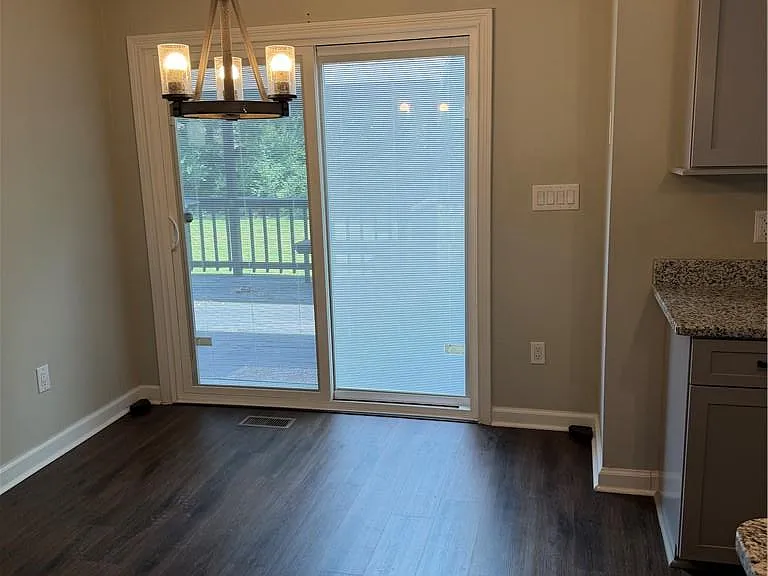 4345 Frontenac Dr — Photo 13