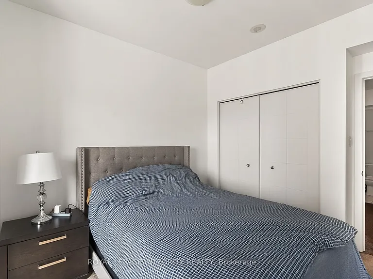 40 Nepean St #2102 — Photo 28