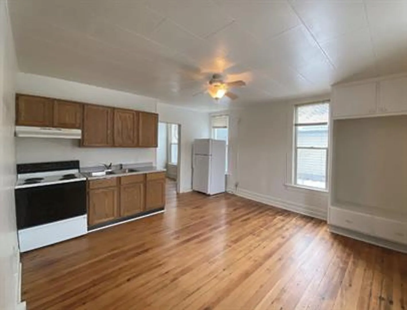 217 North Almon Street — Photo 3