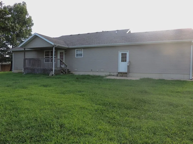 19550 Lenox Ln — Photo 21
