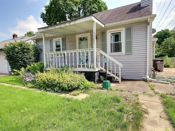 1203 E Bristol St, Elkhart, IN 46514