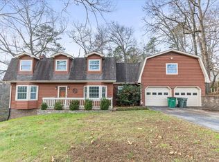 203 Raintree Ln, Chattanooga, TN 37421