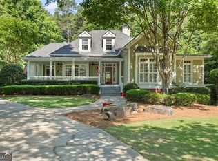 110 Dresden Pl, Fayetteville, GA 30215