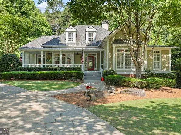 110 Dresden Pl, Fayetteville, GA 30215