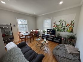 15 Emerson St, Newton, MA
