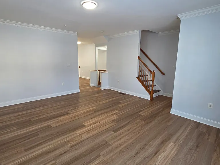 9127 Marlove Oaks Ln — Photo 11