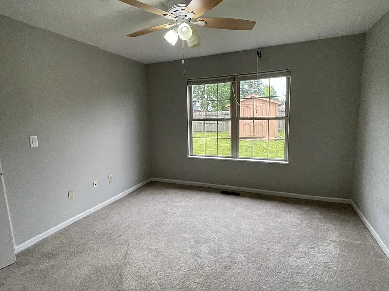 128 Heckman Dr — Photo 11