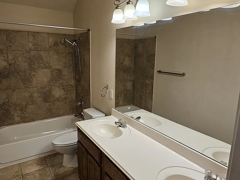 3049 Trinity Lakes Dr — Photo 49