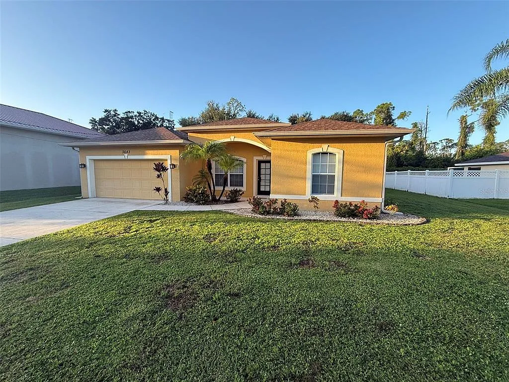 3 bed, 2.0 bath, 1709 sqft, $1,850 — Photo 3