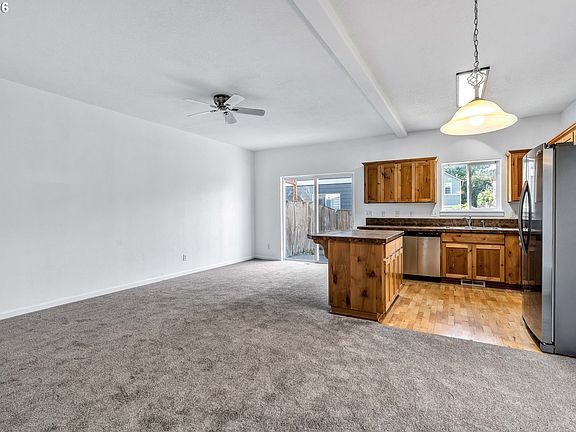 5th image of 17934 SW Niks Dr