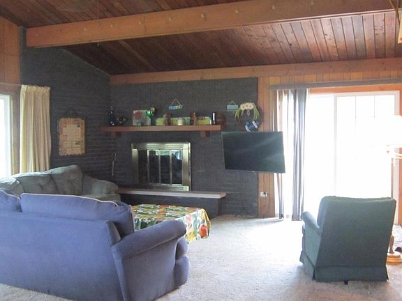 4th image of 6369 E Lake Ave