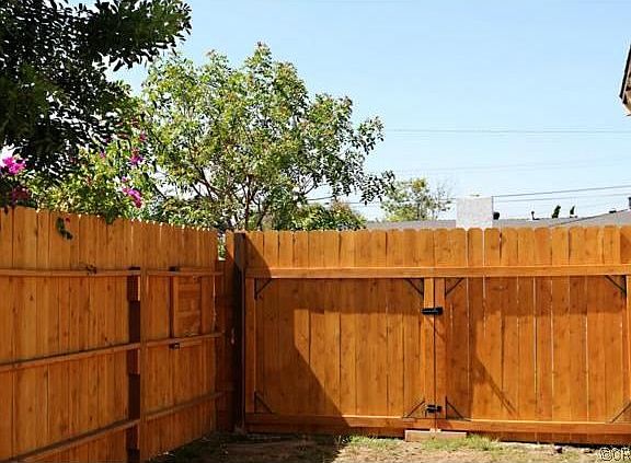 5th image of 9672 Harriet Ln