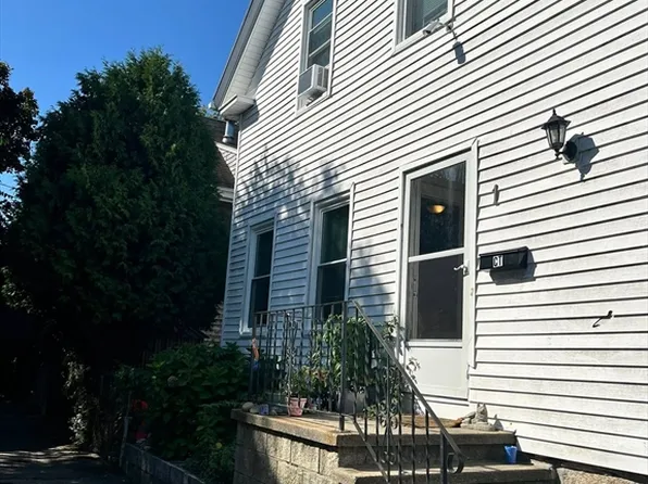 1 Norton Ct, New Bedford, MA 02740