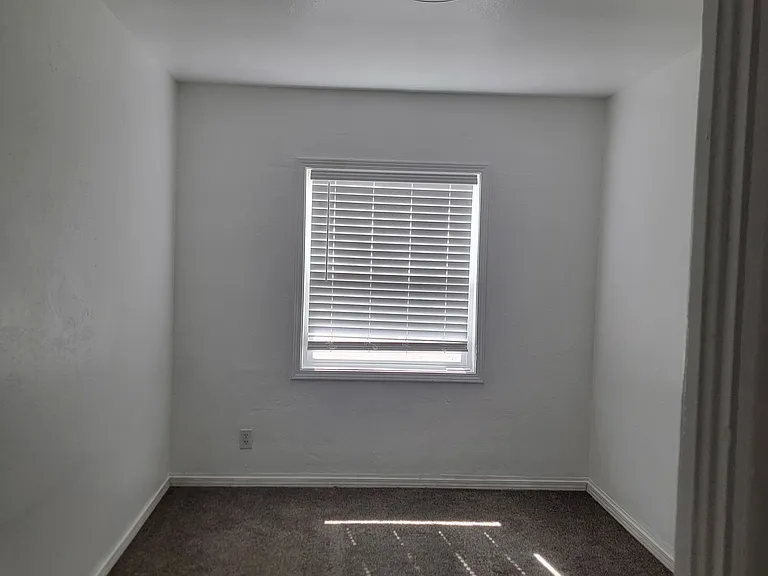 1711 2nd St S #10 — Photo 6