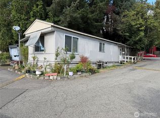 10515 Woodinville Dr TRAILER 97, Bothell, WA 98011