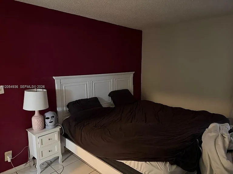 2420 Diana Dr #302 — Photo 22