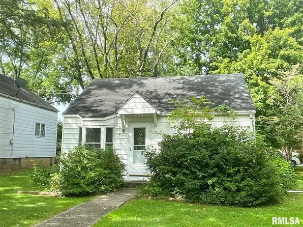 708 N James St, Carbondale, IL 62901