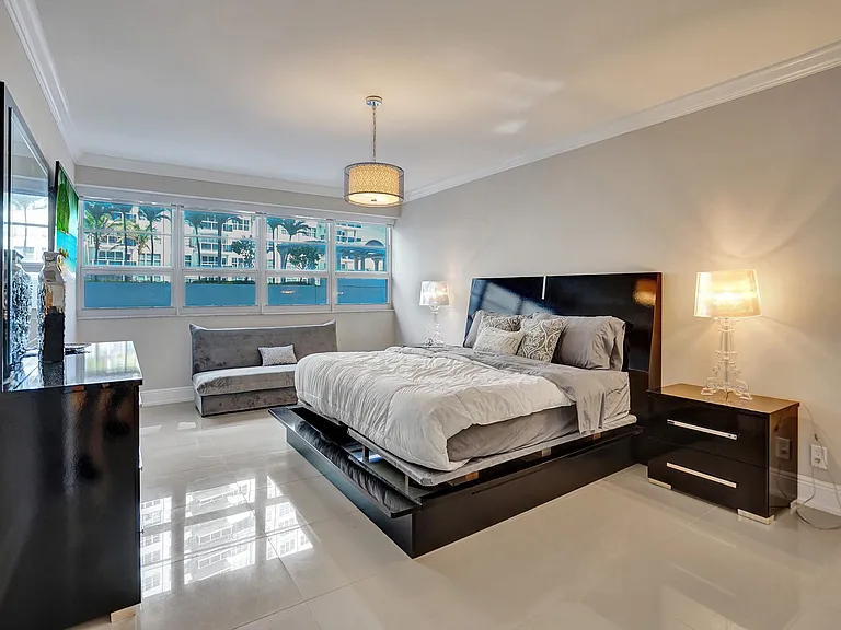 3430 Galt Ocean Dr #202 — Photo 15