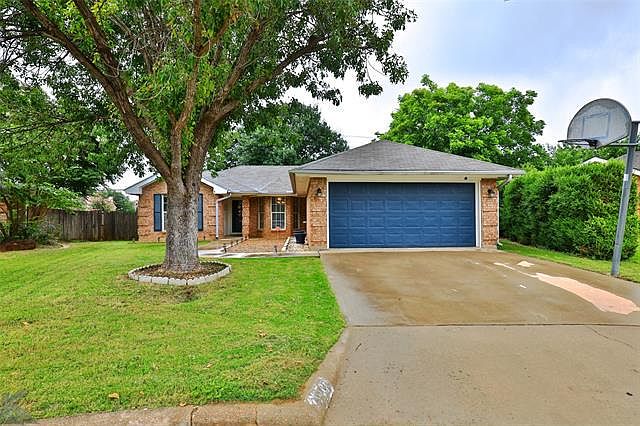 1st image of 3502 Mistletoe Ct