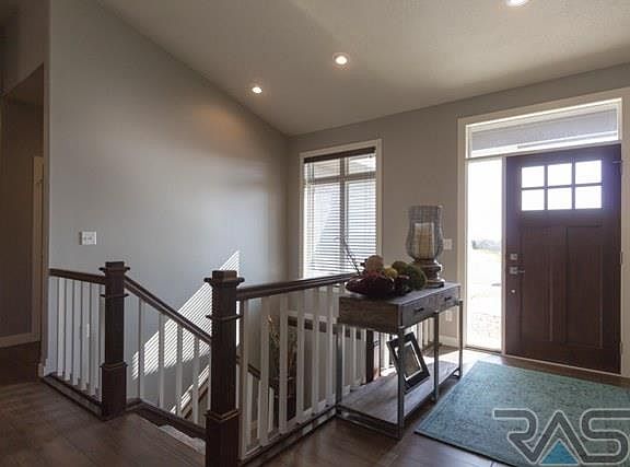 2nd image of 7905 S Sunny Oak Cir