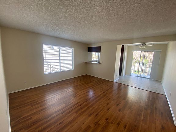 3rd image of 1129 Mira Mar Ave APT 201