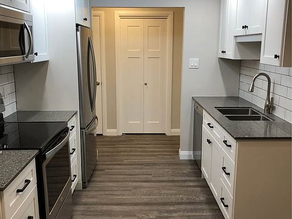 3rd image of 73 Park Ave #101