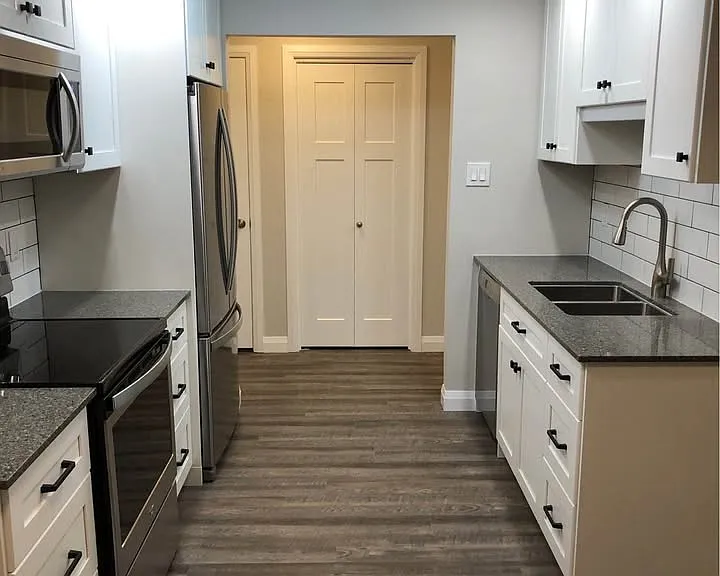 73 Park Ave #101 — Photo 3