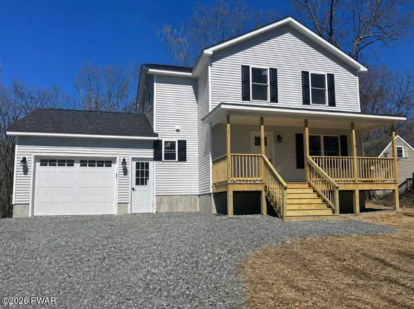 104 Washington Dr, Hawley, PA 18428