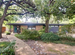 6204 Dovenshire Ter, Fort Worth, TX 76112