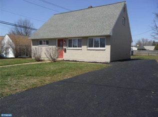 1523 Old Farm Rd, Wilmington, DE 19805