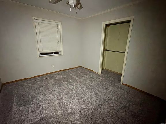 2nd image of 725 Saint Regis