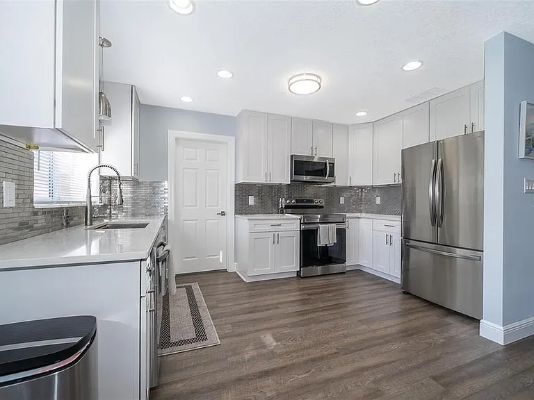 814 Malone Dr — Photo 8