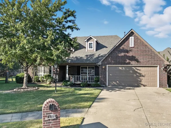 8702 N 140th Ter E, Owasso, OK 74055