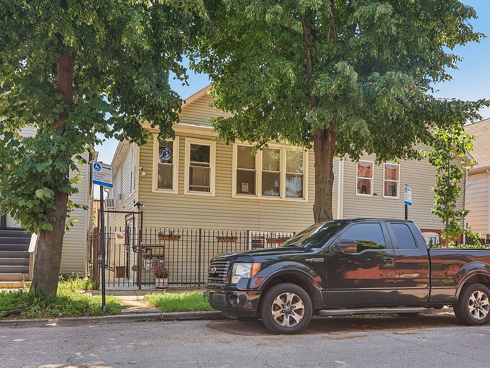 1st image of 4425 W Carroll Ave