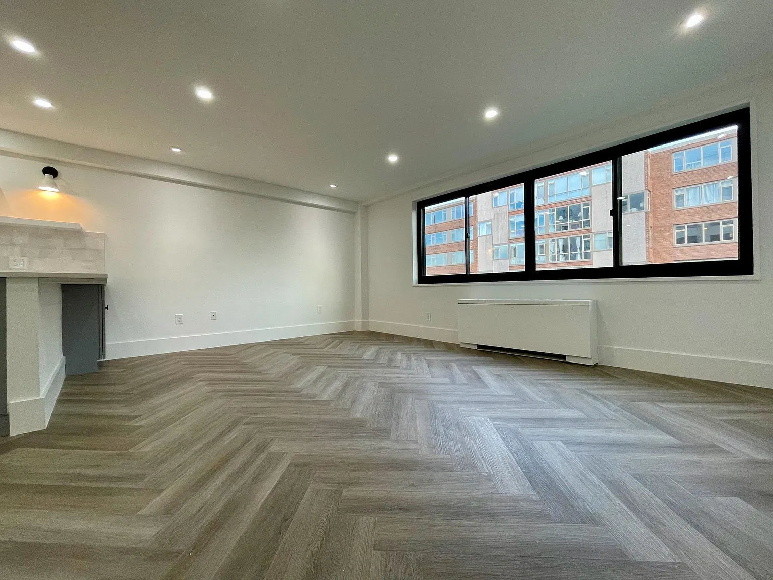 Studio, 426 sqft, $2,250 — Photo 4