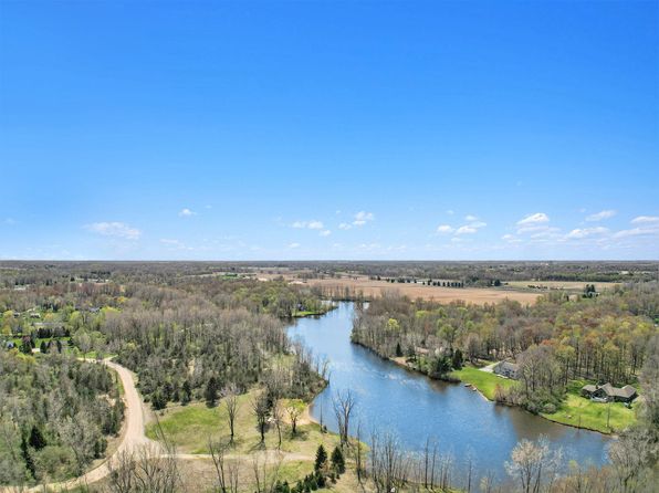 0 Garrett Dr, Fowlerville, MI 48836