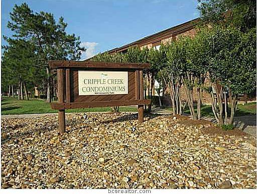 2nd image of 904 University Dr #77